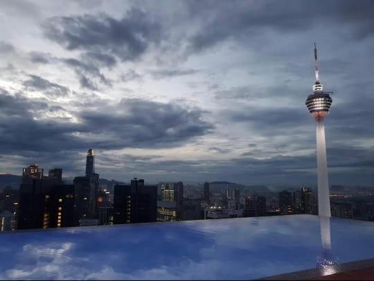 Faced Suites Platinum Klcc كوالالمبور المظهر الخارجي الصورة