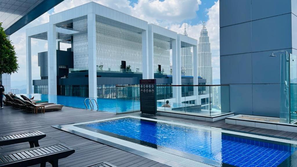 Faced Suites Platinum Klcc كوالالمبور المظهر الخارجي الصورة